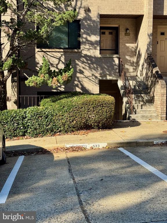 Building Photo - 3885 Steppes Ct