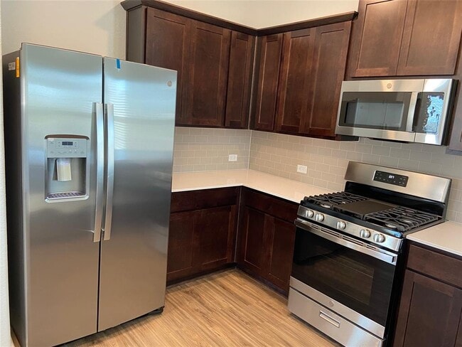 Building Photo - 3301 Dusted Daisy St