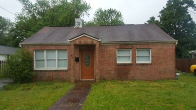 Building Photo - 3 bedroom, 2 bath single family home in Ab...