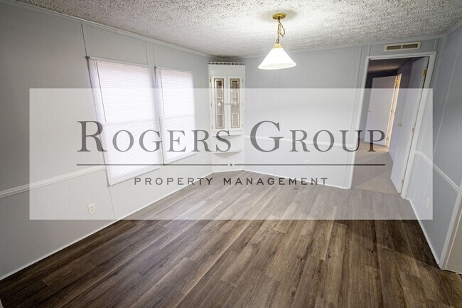 Building Photo - 158 Tutelo Rd