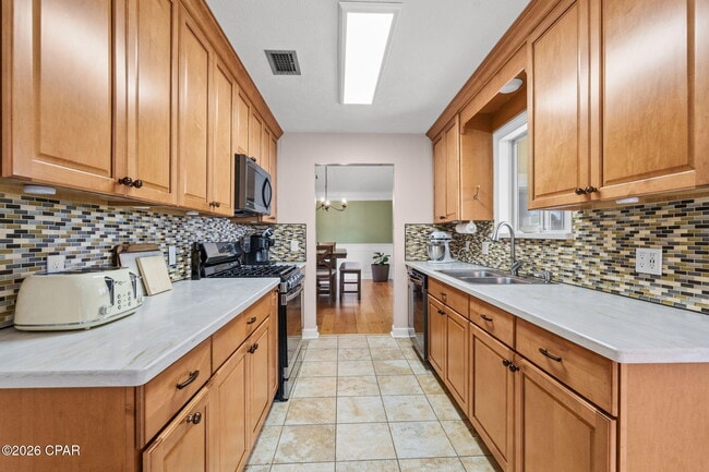 Building Photo - 116 Derby Woods Dr