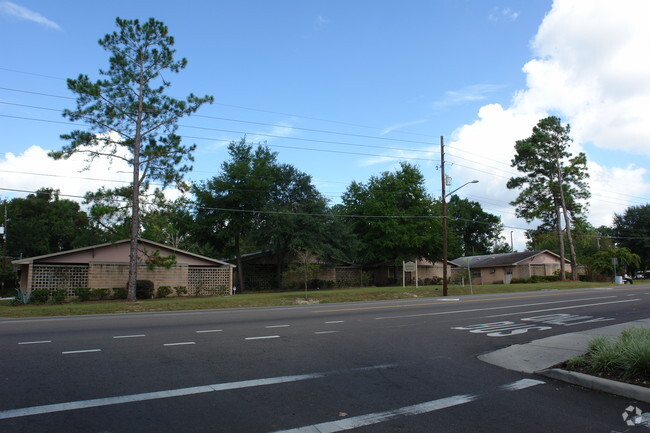 Building Photo - Windsor Terrace Apartments