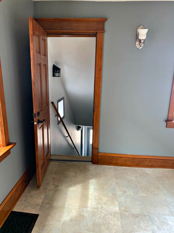 Building Photo - 619 1st St