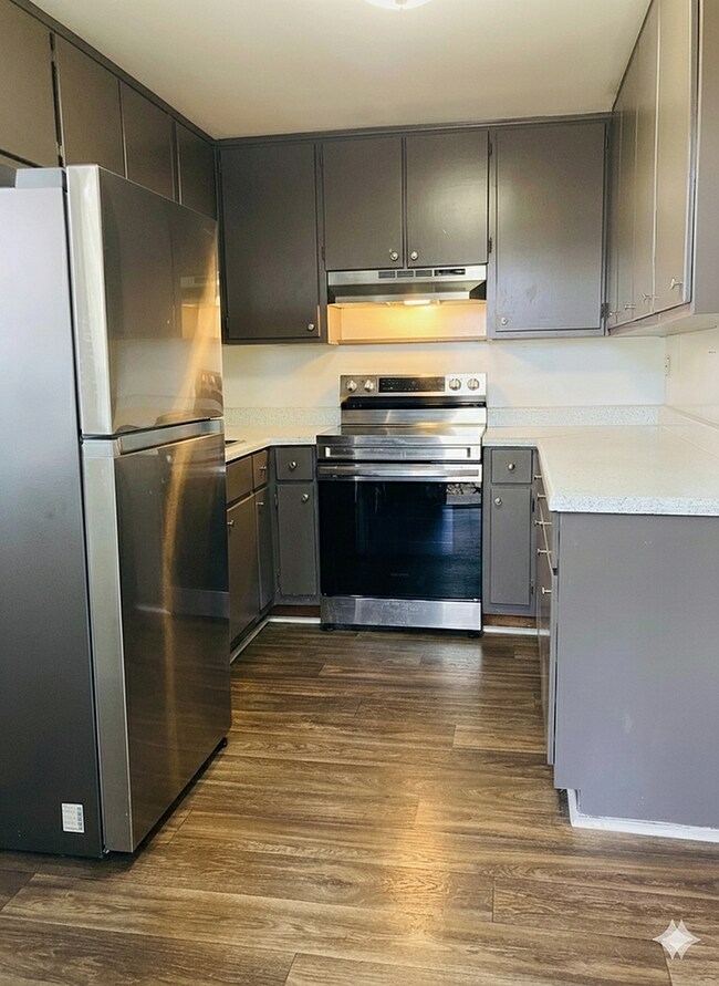 Building Photo - Stockton Decatur