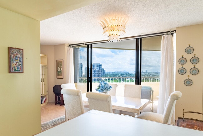 Building Photo - 5080 N Ocean Dr