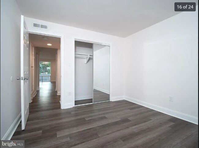 Building Photo - 567 Wilson Bridge Dr