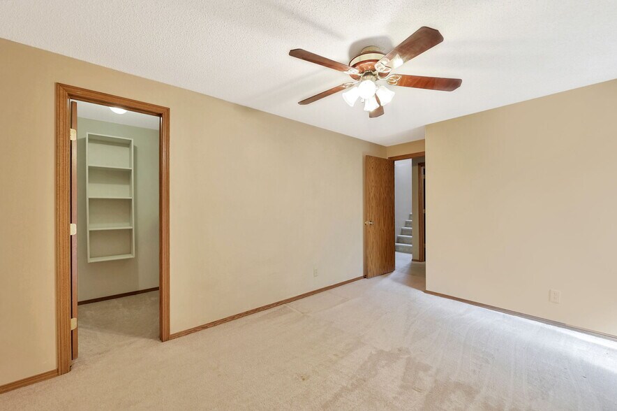 Building Photo - 10001 W Chartwell Cir
