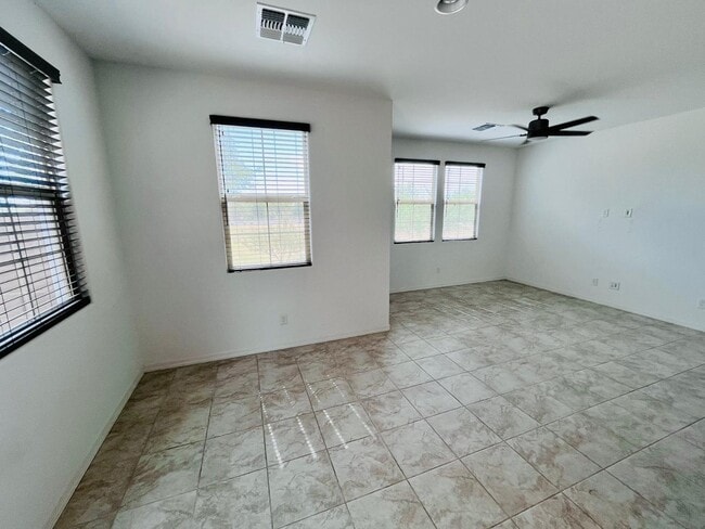 Building Photo - 14259 W Buckskin Trl