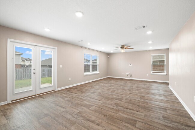 Building Photo - 814 Moorhen Wy