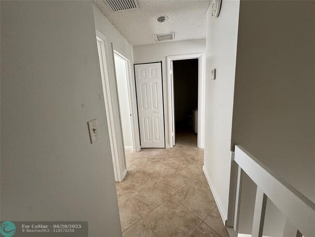Building Photo - 834 NW 82nd Ave