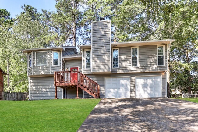 Building Photo - 2643 Laurel View Dr