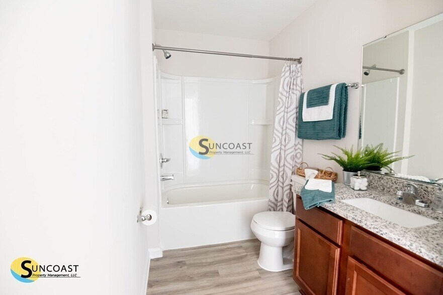 Building Photo - 9199 Western Way