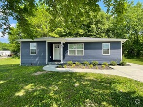 Building Photo - 3 Bedroom House Benton City Limits