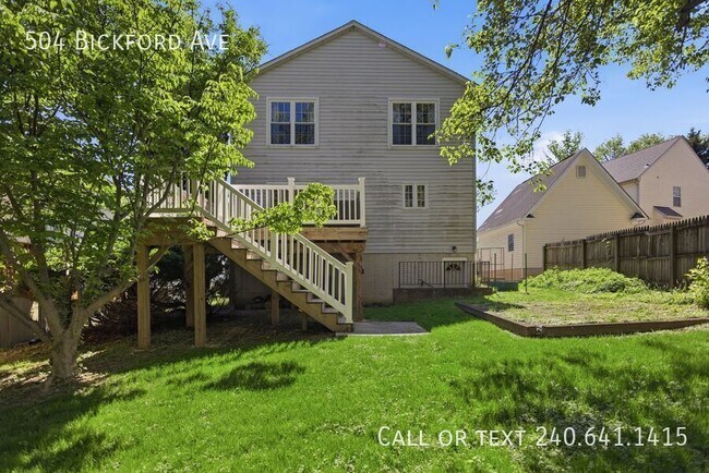 Building Photo - 504 Bickford Ave