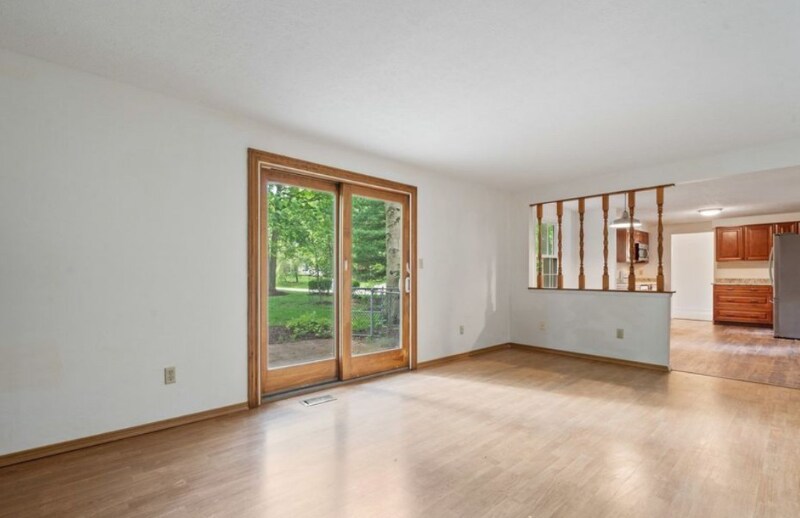 Building Photo - 5601 Sunset Dr