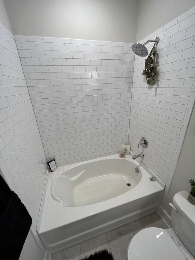 Building Photo - Stunning 2BD*, 3.5BA Raleigh Townhome with Bonus Office/Den on First Floor and 2-Car Attached Garage