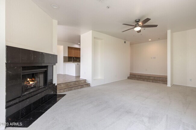 Building Photo - 10080 E Mountainview Lake Dr