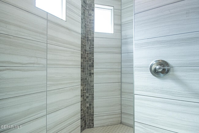 Building Photo - 2621 Mike Price Dr