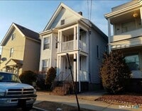Building Photo - 39 Pine St