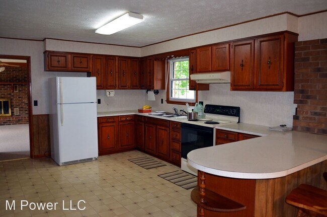 Building Photo - 3 br, 1.5 bath House - 10737 Cook Town Rd.