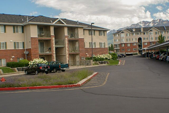 Primary Photo - 108 Cougar Blvd