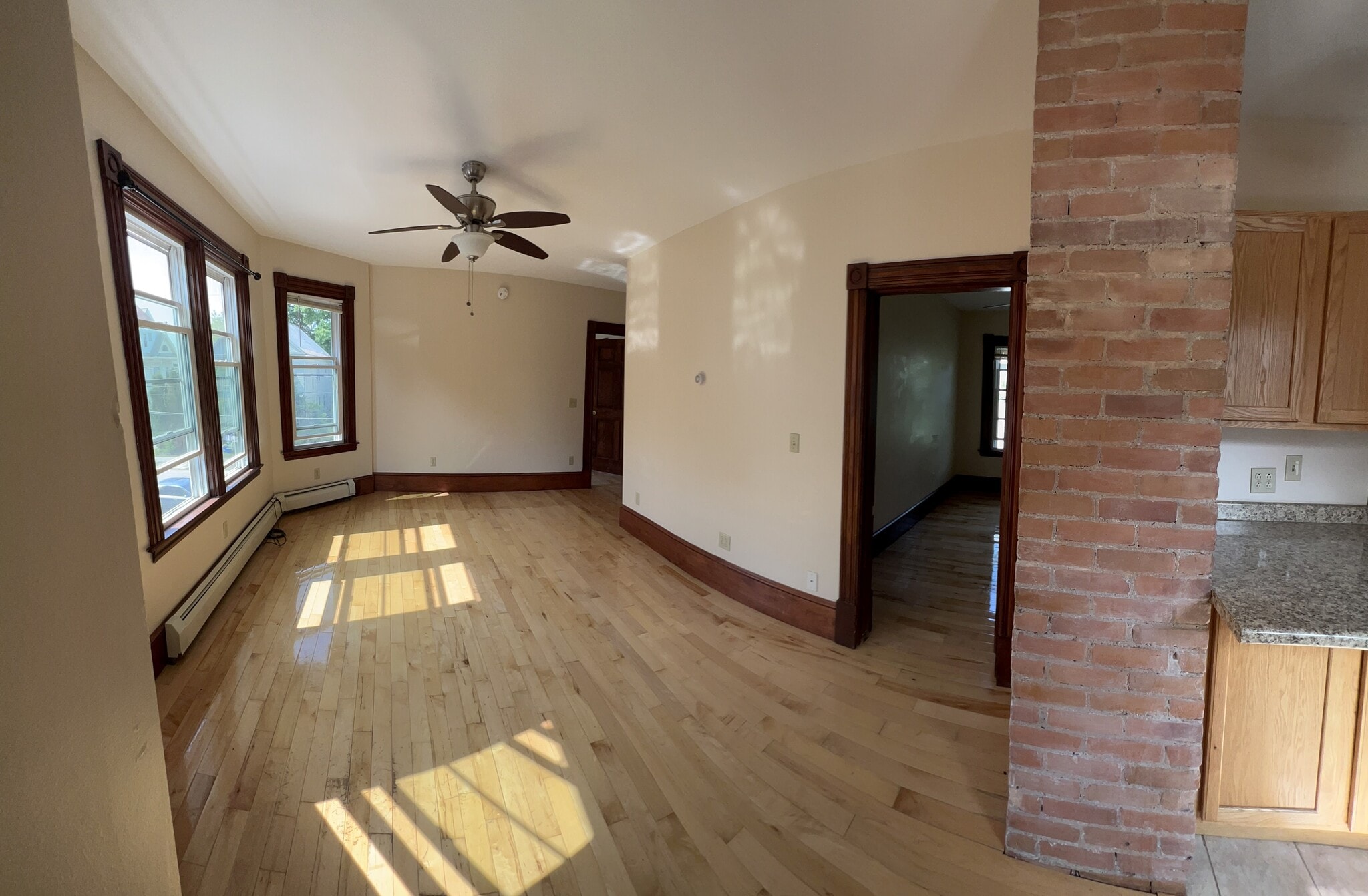 Building Photo - 19 Hickok Pl