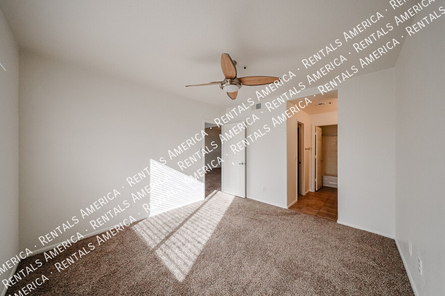 Building Photo - 7008 E Gold Dust Ave