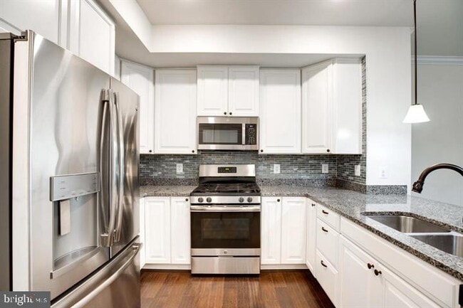 Building Photo - 13633 Rockingham Ln
