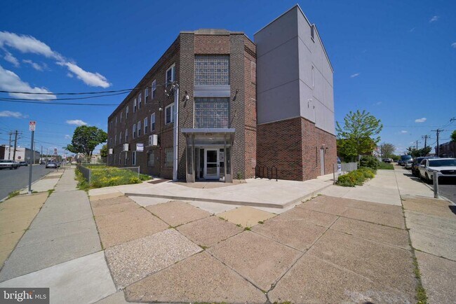 Building Photo - 3400 Belgrade St