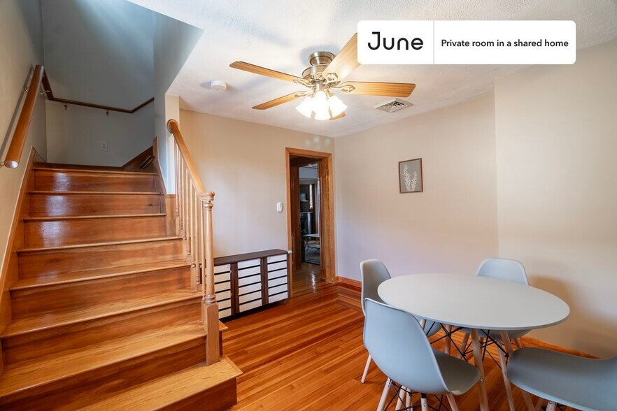 Building Photo - Room in Shared 5 bed/2 bath home