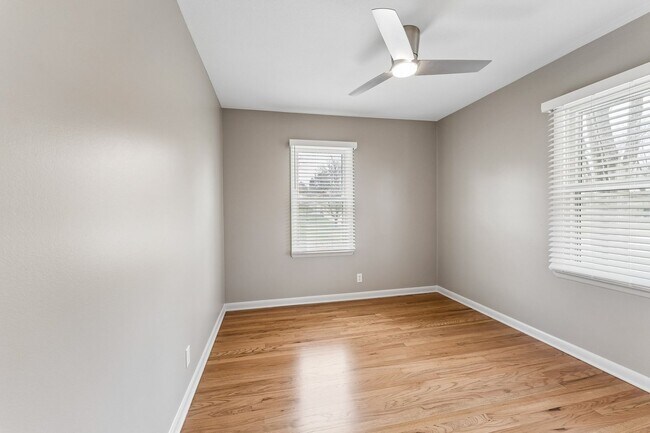 Building Photo - Newly renovated 3-bedroom, 2-bath home