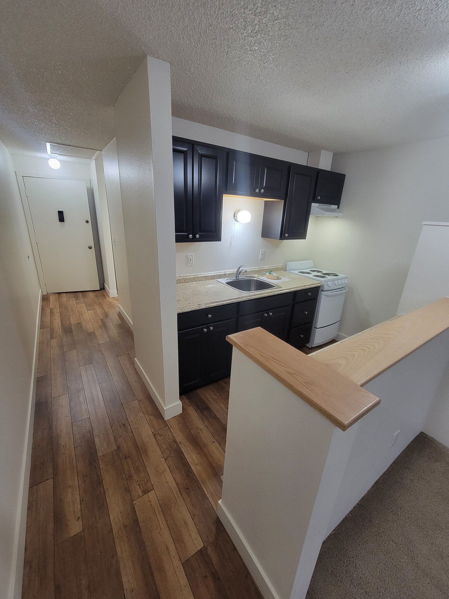 Building Photo - 2405 NW Irving St