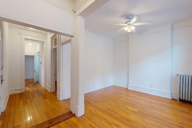 Floorplan - 5401-5403 S. Woodlawn Avenue