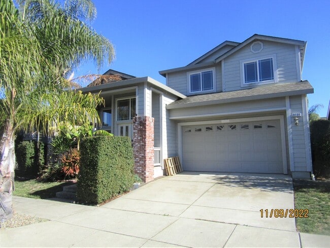 Primary Photo - Beautiful Home Near Golf course!! Brand ne...