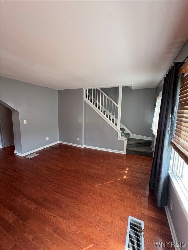 Building Photo - 57 Abbottsford Pl