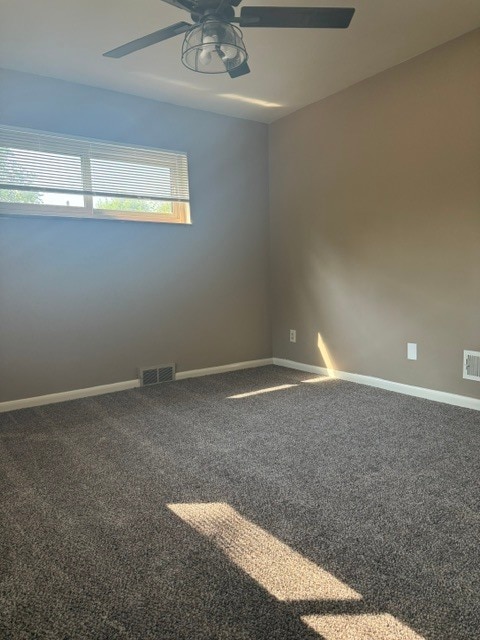 Building Photo - 6689 Golfway Dr