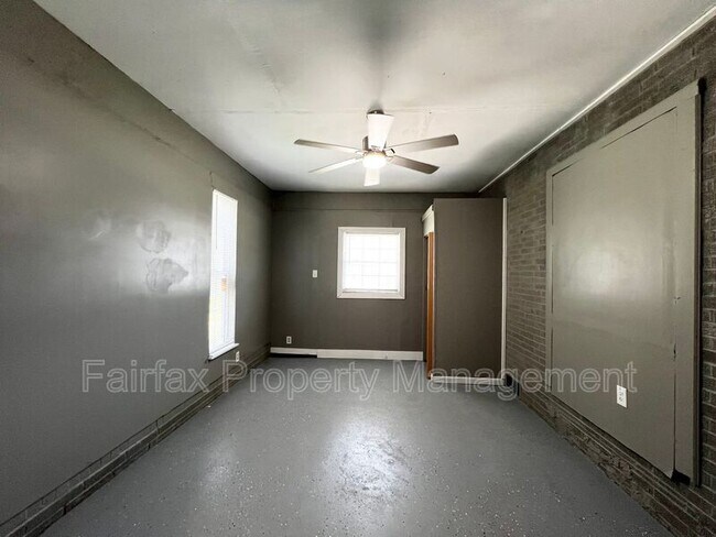 Building Photo - 2308 Nebo St