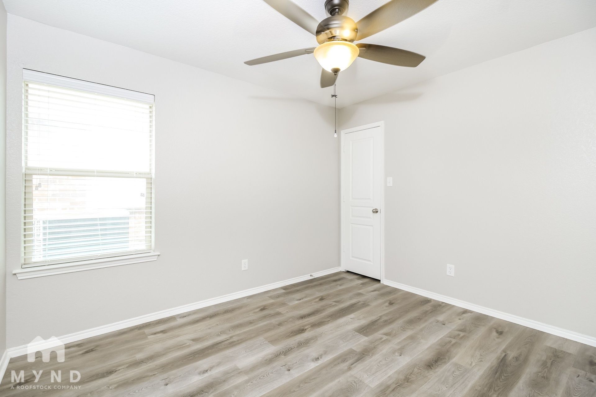 Building Photo - 649 Minkel Dr