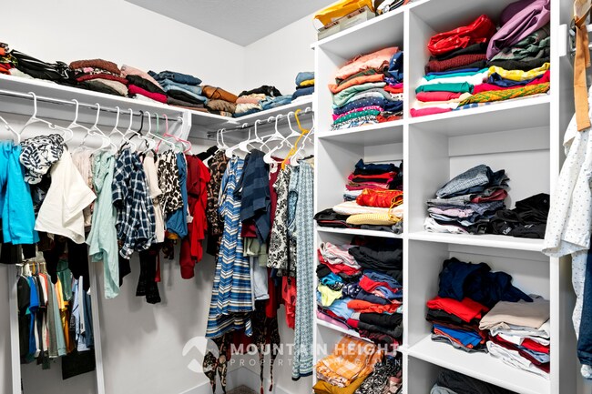 Building Photo - 2191 W Northridge Dr