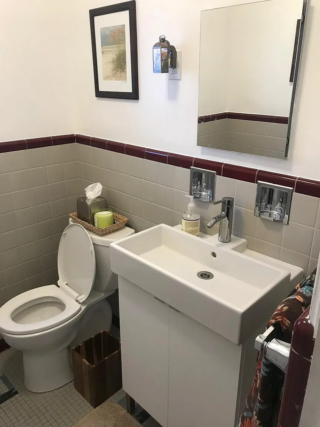 1st Floor Half Bath - 5508 Margaretta St