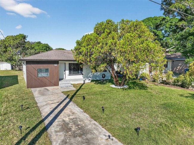 Building Photo - 2401 42nd St S