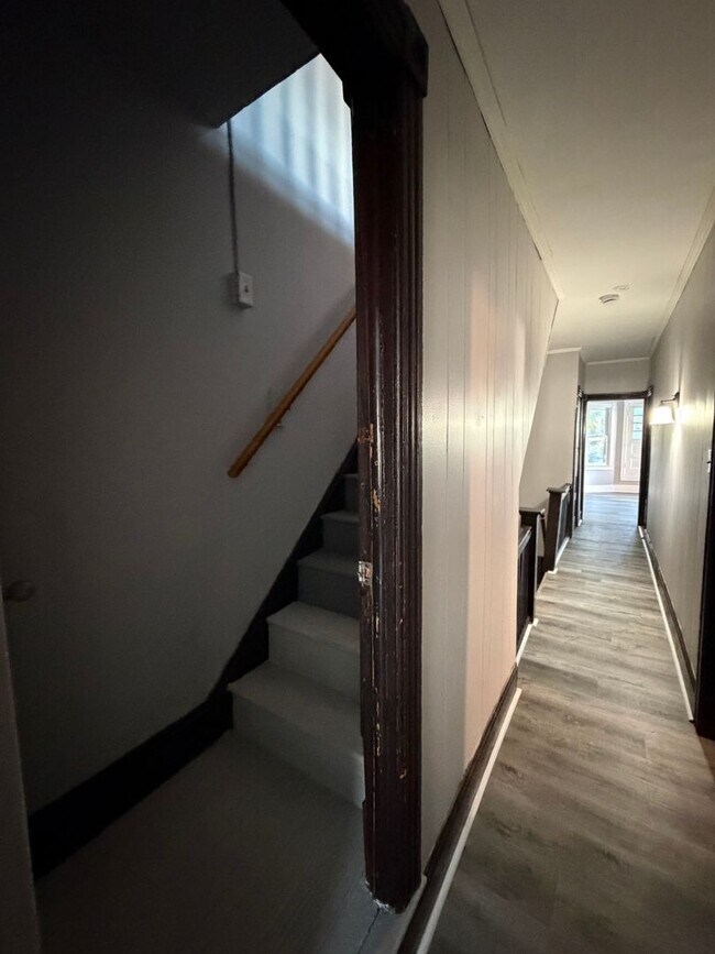 Building Photo - 257 Highland Ave