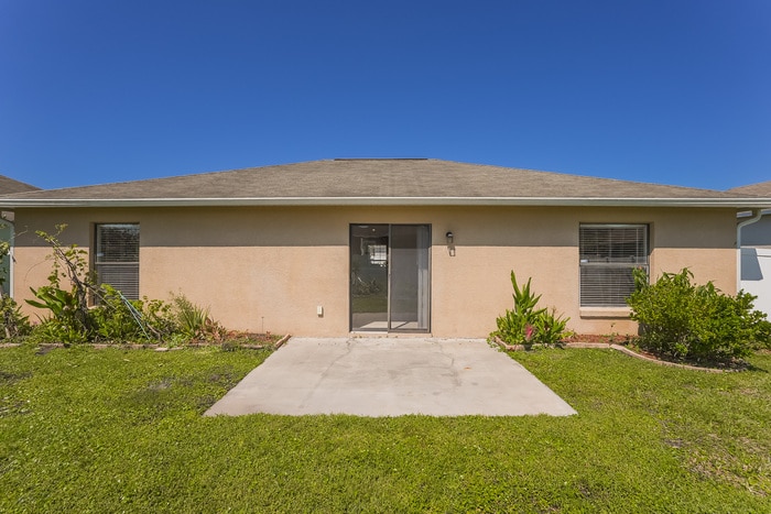 Building Photo - 5169 Ashwood Dr
