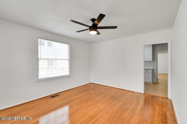 Building Photo - 3658 Herschel St