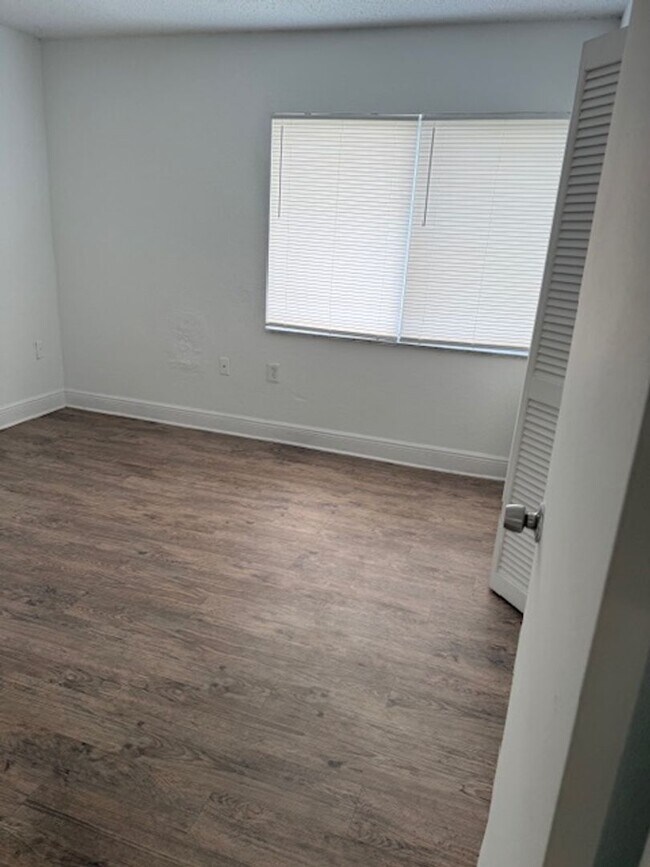 Building Photo - Two bedroom Two bath Condo