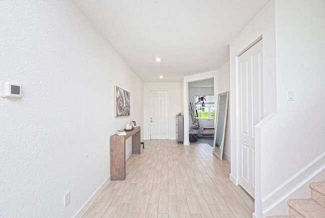 Building Photo - 12686 NW Copper Creek Dr