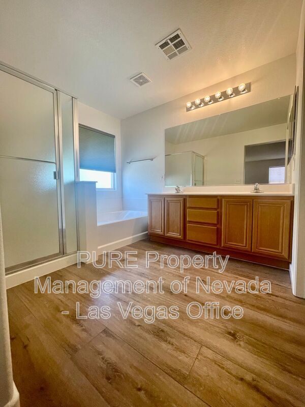 Building Photo - 102 La Padania Ave