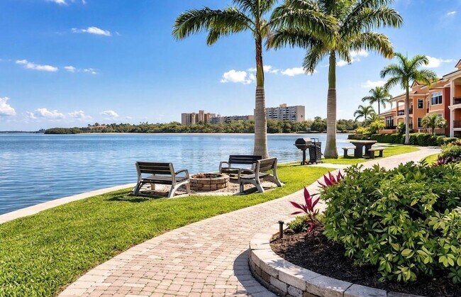 Building Photo - 2755 Via Capri