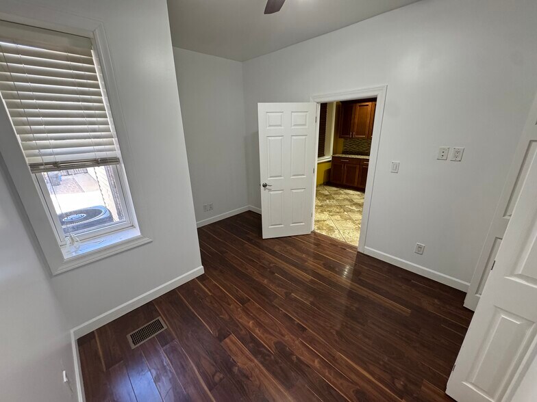 Building Photo - 3754 W Belden Ave