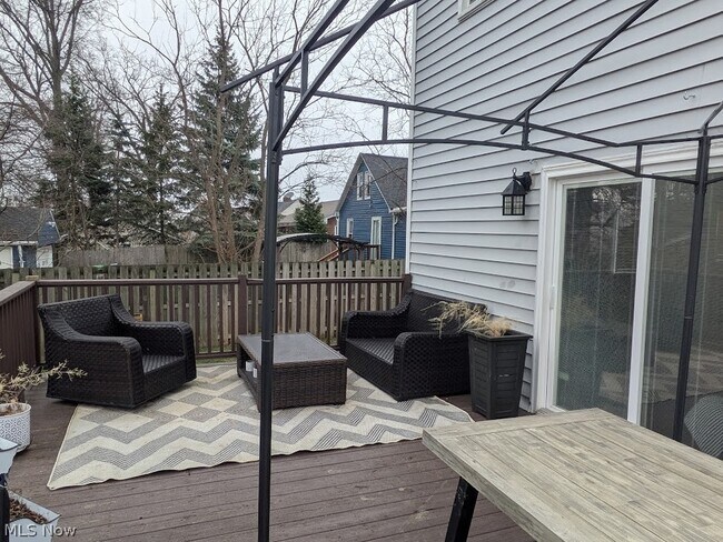 Building Photo - 1902 Harding Dr